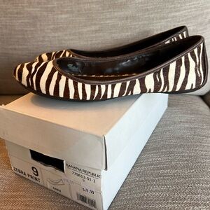 Zebra 🦓 Flats, Banana Republic - 9